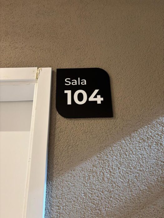 SALA 104_01