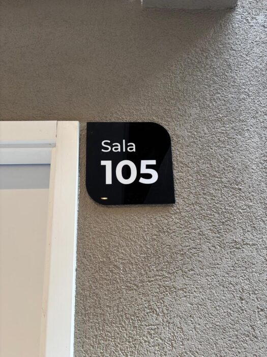 SALA105_1